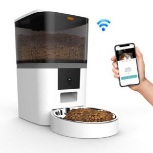 Alternative view of Timer Pet Feeder w/ Video Camera